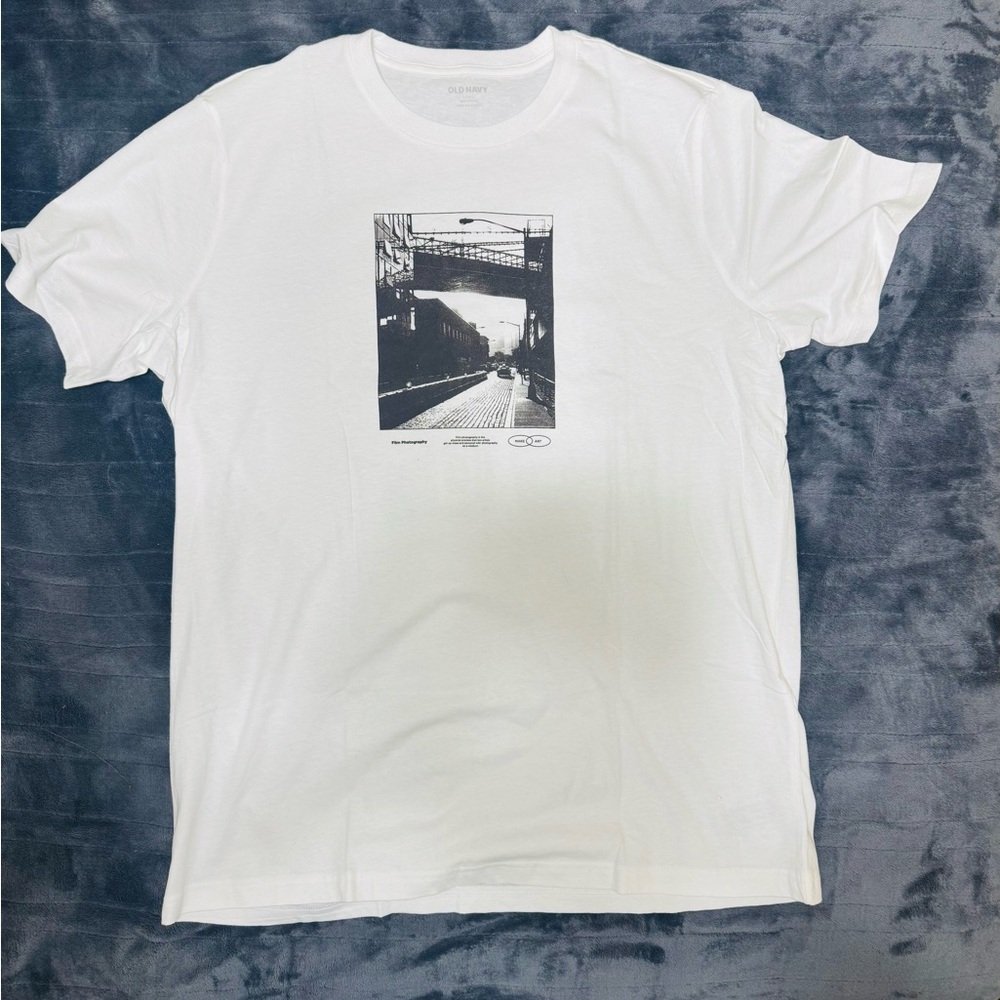 Old Navy White Graphic Tee